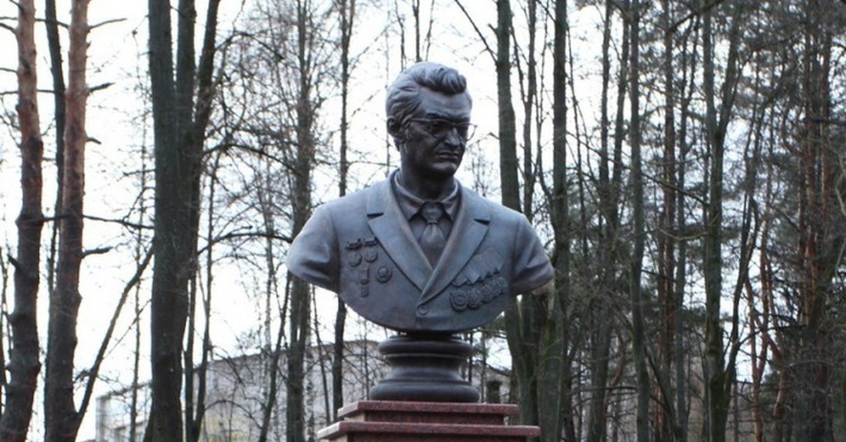 Памятник Стечкину И.Я..