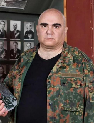 Ефремов Владимир Константинович.
